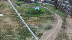 Spodní část sjezdovky skiareálu Karolinka