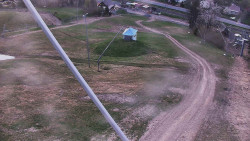 Spodní část sjezdovky skiareálu Karolinka