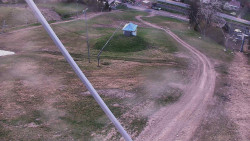 Spodní část sjezdovky skiareálu Karolinka