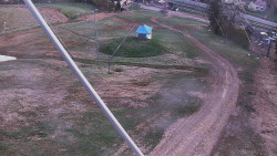 Spodní část sjezdovky skiareálu Karolinka