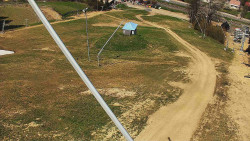 Spodní část sjezdovky skiareálu Karolinka