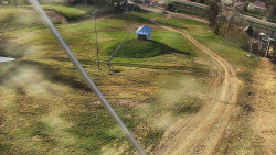 Spodní část sjezdovky skiareálu Karolinka