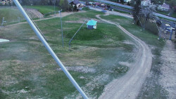 Spodní část sjezdovky skiareálu Karolinka