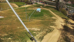 Spodní část sjezdovky skiareálu Karolinka