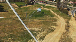 Spodní část sjezdovky skiareálu Karolinka