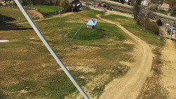 Spodní část sjezdovky skiareálu Karolinka