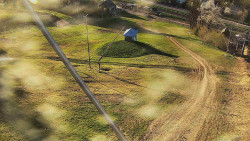 Spodní část sjezdovky skiareálu Karolinka