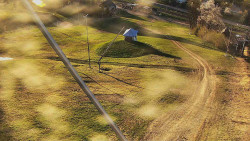 Spodní část sjezdovky skiareálu Karolinka