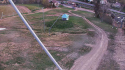 Spodní část sjezdovky skiareálu Karolinka