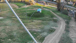 Spodní část sjezdovky skiareálu Karolinka