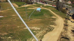 Spodní část sjezdovky skiareálu Karolinka