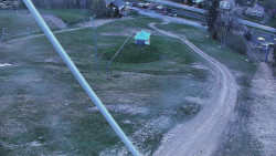 Spodní část sjezdovky skiareálu Karolinka