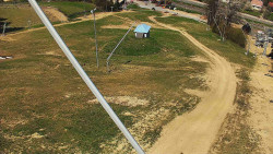 Spodní část sjezdovky skiareálu Karolinka