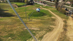 Spodní část sjezdovky skiareálu Karolinka