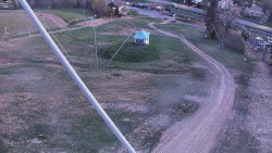 Spodní část sjezdovky skiareálu Karolinka