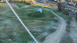 Spodní část sjezdovky skiareálu Karolinka