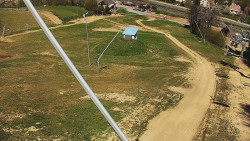 Spodní část sjezdovky skiareálu Karolinka