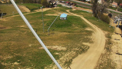 Spodní část sjezdovky skiareálu Karolinka