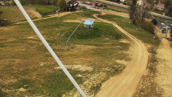 Spodní část sjezdovky skiareálu Karolinka