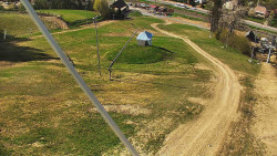 Spodní část sjezdovky skiareálu Karolinka