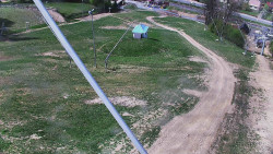 Spodní část sjezdovky skiareálu Karolinka