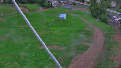 Spodní část sjezdovky skiareálu Karolinka