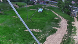 Spodní část sjezdovky skiareálu Karolinka