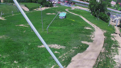 Spodní část sjezdovky skiareálu Karolinka