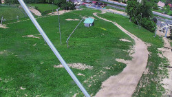 Spodní část sjezdovky skiareálu Karolinka