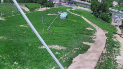 Spodní část sjezdovky skiareálu Karolinka