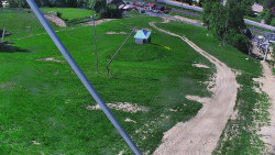 Spodní část sjezdovky skiareálu Karolinka