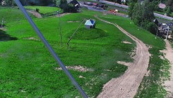 Spodní část sjezdovky skiareálu Karolinka