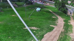Spodní část sjezdovky skiareálu Karolinka