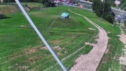 Spodní část sjezdovky skiareálu Karolinka