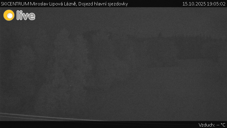 SKICENTRUM Miroslav Lipová Lázně - Dojezd hlavní sjezdovky - 15.10.2025 v 19:05 SKICENTRUM Miroslav Lipová Lázně - Dojezd hlavní sjezdovky - 15.10.2025 v 19:05