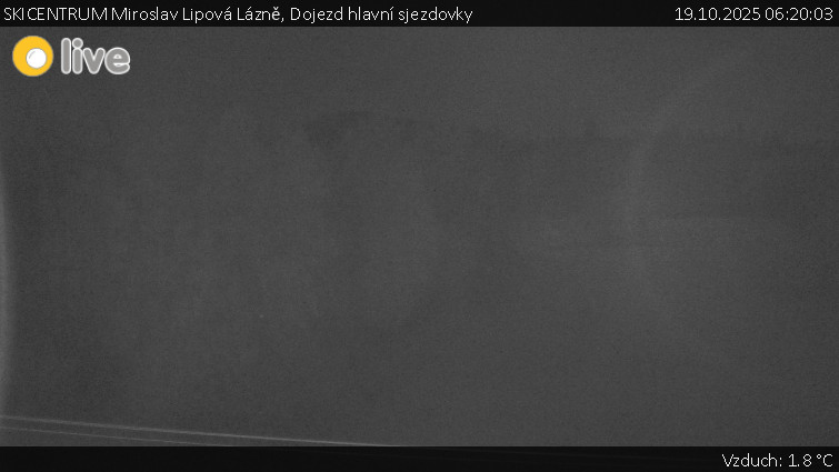 SKICENTRUM Miroslav Lipová Lázně - Dojezd hlavní sjezdovky - 19.10.2025 v 06:20 SKICENTRUM Miroslav Lipová Lázně - Dojezd hlavní sjezdovky - 19.10.2025 v 06:20