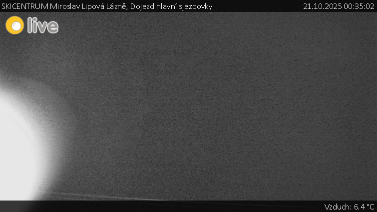 SKICENTRUM Miroslav Lipová Lázně - Dojezd hlavní sjezdovky - 21.10.2025 v 00:35 SKICENTRUM Miroslav Lipová Lázně - Dojezd hlavní sjezdovky - 21.10.2025 v 00:35