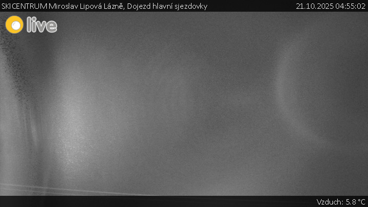 SKICENTRUM Miroslav Lipová Lázně - Dojezd hlavní sjezdovky - 21.10.2025 v 04:55 SKICENTRUM Miroslav Lipová Lázně - Dojezd hlavní sjezdovky - 21.10.2025 v 04:55