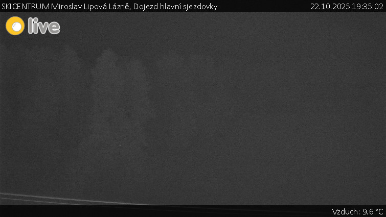 SKICENTRUM Miroslav Lipová Lázně - Dojezd hlavní sjezdovky - 22.10.2025 v 19:35 SKICENTRUM Miroslav Lipová Lázně - Dojezd hlavní sjezdovky - 22.10.2025 v 19:35
