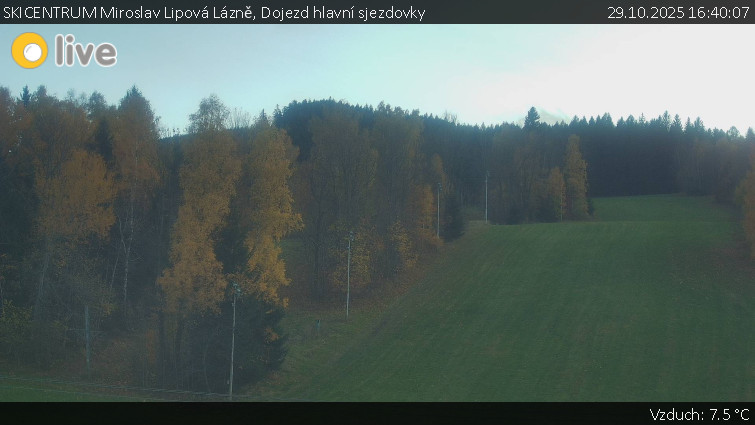 SKICENTRUM Miroslav Lipová Lázně - Dojezd hlavní sjezdovky - 29.10.2025 v 16:40 SKICENTRUM Miroslav Lipová Lázně - Dojezd hlavní sjezdovky - 29.10.2025 v 16:40