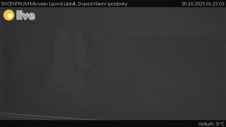 SKICENTRUM Miroslav Lipová Lázně - Dojezd hlavní sjezdovky - 30.10.2025 v 01:25 SKICENTRUM Miroslav Lipová Lázně - Dojezd hlavní sjezdovky - 30.10.2025 v 01:25