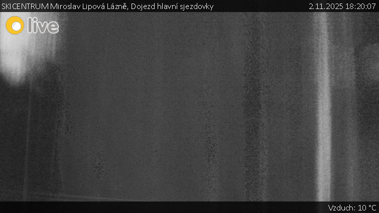 SKICENTRUM Miroslav Lipová Lázně - Dojezd hlavní sjezdovky - 2.11.2025 v 18:20 SKICENTRUM Miroslav Lipová Lázně - Dojezd hlavní sjezdovky - 2.11.2025 v 18:20