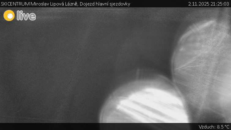 SKICENTRUM Miroslav Lipová Lázně - Dojezd hlavní sjezdovky - 2.11.2025 v 21:25 SKICENTRUM Miroslav Lipová Lázně - Dojezd hlavní sjezdovky - 2.11.2025 v 21:25