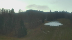 SKICENTRUM Miroslav Lipová Lázně - Dojezd hlavní sjezdovky - 17.12.2025 v 07:35 SKICENTRUM Miroslav Lipová Lázně - Dojezd hlavní sjezdovky - 17.12.2025 v 07:35