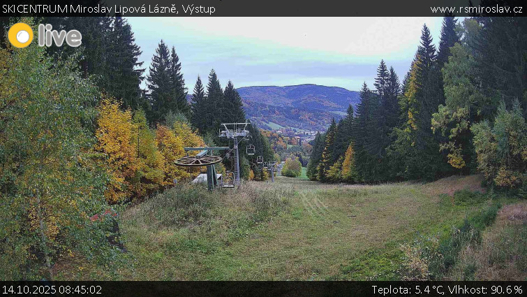 SKICENTRUM Miroslav Lipová Lázně - Výstupní stanice lanové dráhy - 14.10.2025 v 08:45 SKICENTRUM Miroslav Lipová Lázně - Výstupní stanice lanové dráhy - 14.10.2025 v 08:45