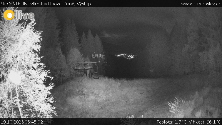 SKICENTRUM Miroslav Lipová Lázně - Výstupní stanice lanové dráhy - 19.10.2025 v 05:45 SKICENTRUM Miroslav Lipová Lázně - Výstupní stanice lanové dráhy - 19.10.2025 v 05:45