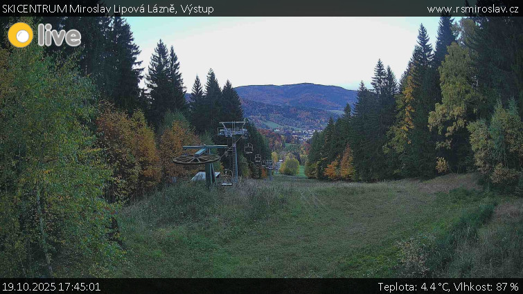 SKICENTRUM Miroslav Lipová Lázně - Výstupní stanice lanové dráhy - 19.10.2025 v 17:45 SKICENTRUM Miroslav Lipová Lázně - Výstupní stanice lanové dráhy - 19.10.2025 v 17:45