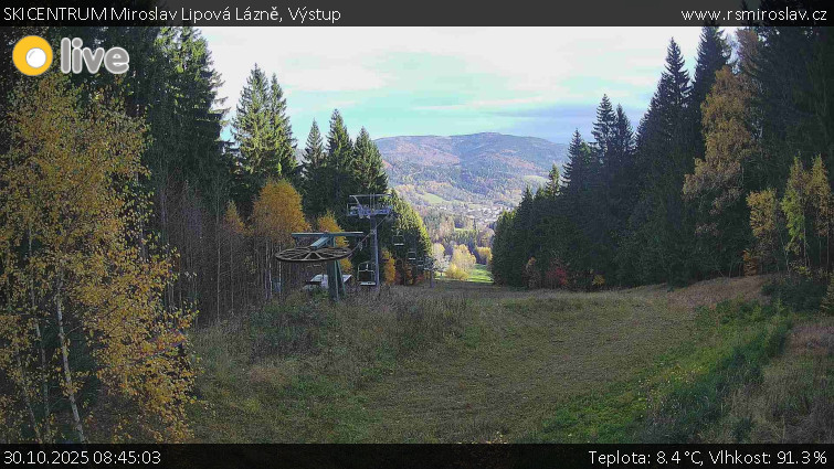 SKICENTRUM Miroslav Lipová Lázně - Výstupní stanice lanové dráhy - 30.10.2025 v 08:45 SKICENTRUM Miroslav Lipová Lázně - Výstupní stanice lanové dráhy - 30.10.2025 v 08:45