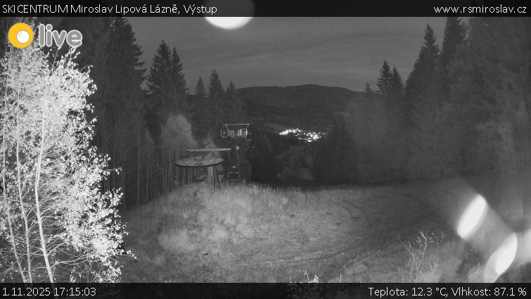 SKICENTRUM Miroslav Lipová Lázně - Výstupní stanice lanové dráhy - 1.11.2025 v 17:15 SKICENTRUM Miroslav Lipová Lázně - Výstupní stanice lanové dráhy - 1.11.2025 v 17:15
