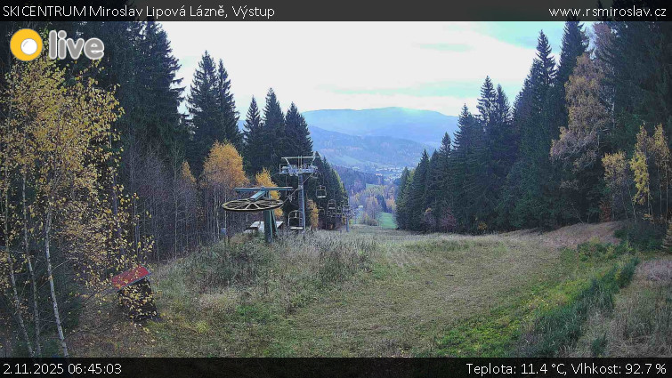 SKICENTRUM Miroslav Lipová Lázně - Výstupní stanice lanové dráhy - 2.11.2025 v 06:45 SKICENTRUM Miroslav Lipová Lázně - Výstupní stanice lanové dráhy - 2.11.2025 v 06:45